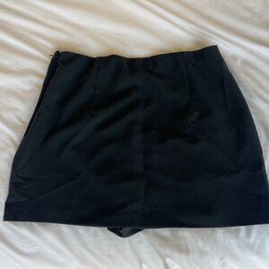 Abercrombie & Fitch Black High Waisted Mini Skort Skirt Size Medium